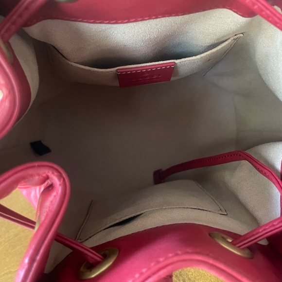 Gucci - Picture 4 of 4